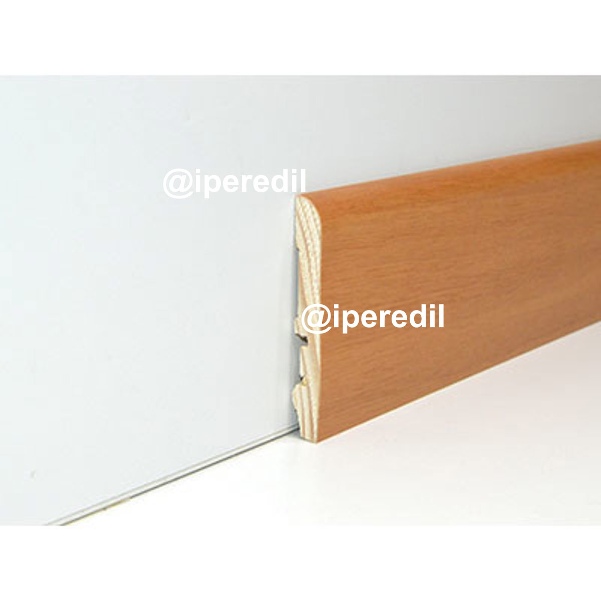 BATTISCOPA LISCIO PIRCHER ABETE ROVERE MM 10X70 H.MM 2250
