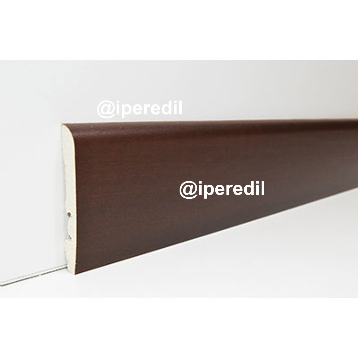 BATTISCOPA LISCIO PIRCHER ABETE NOCE SCURO MM 10X70 H.MM 2250
