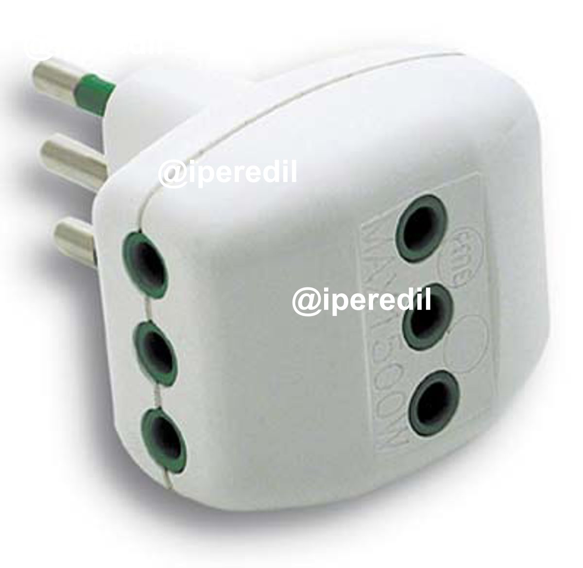 ADATTATORE TRIPLO 10A-10A FME BIANCO 2P+T