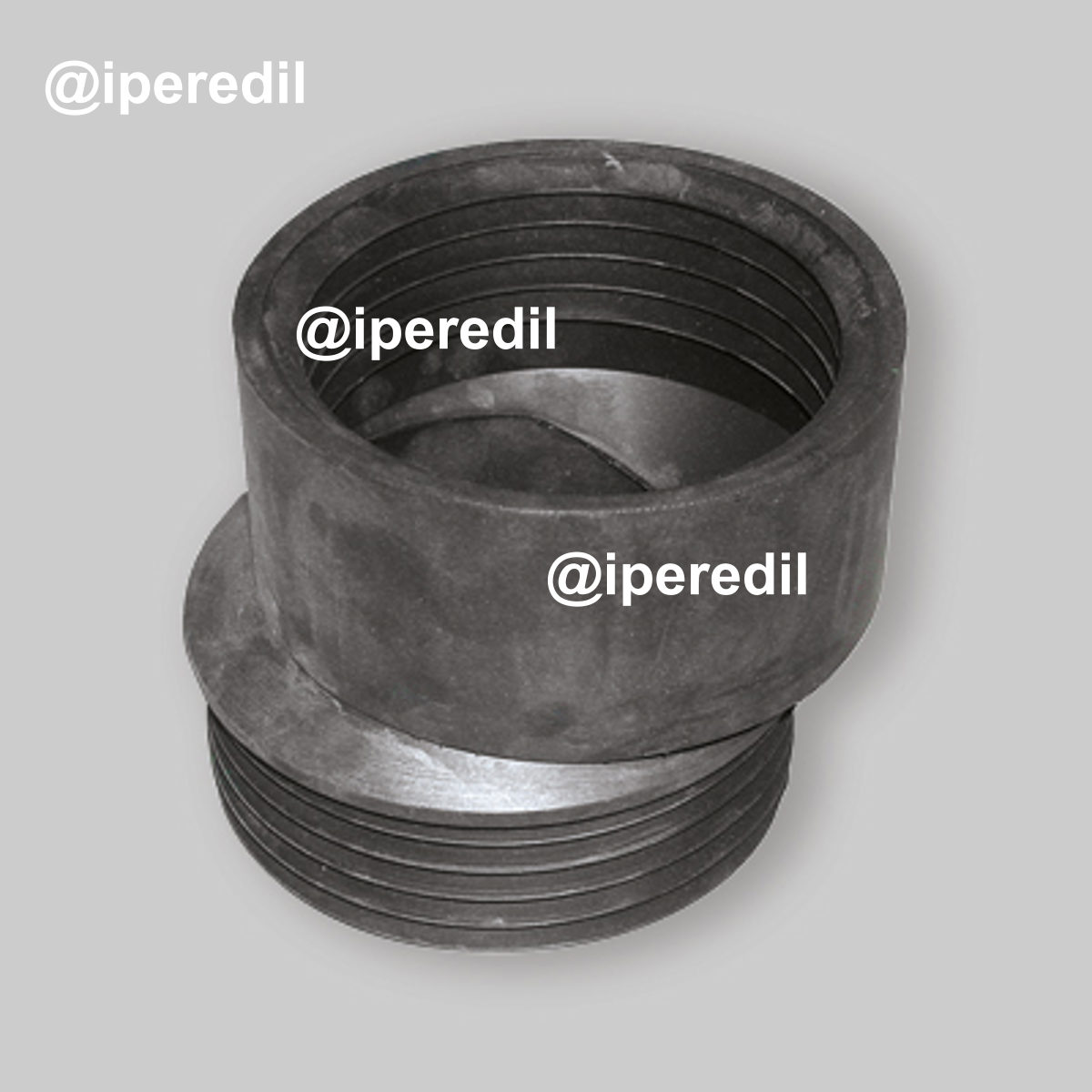 PROLUNGA PER WC ECCENTRICA IN GOMMA NERA Ø110 mm