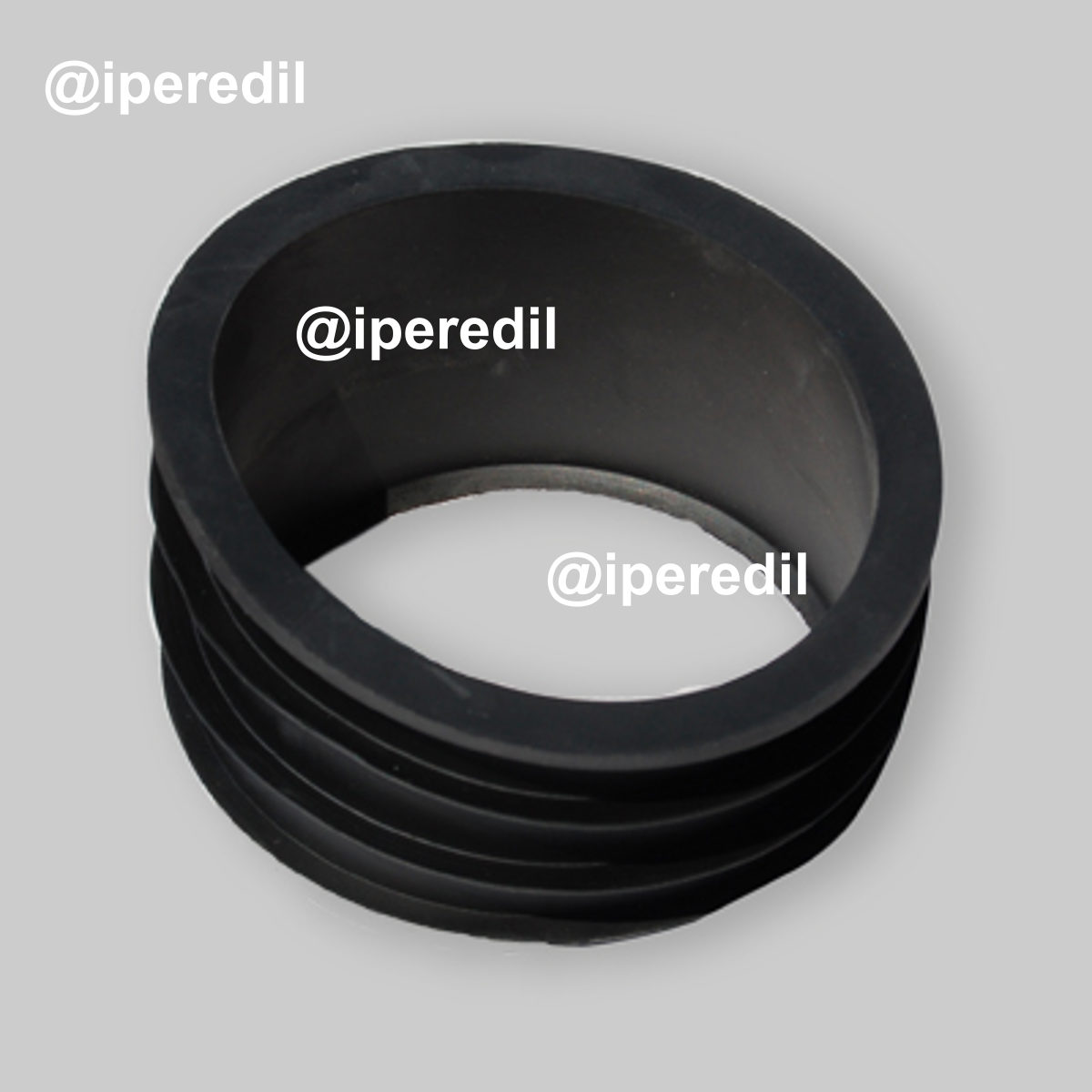 MANICOTTO RIDOTTO IN GOMMA NERA PER RACCORDO TUBI DI SCARICO IN PVC Øi.90 x Øest. 100/110 mm