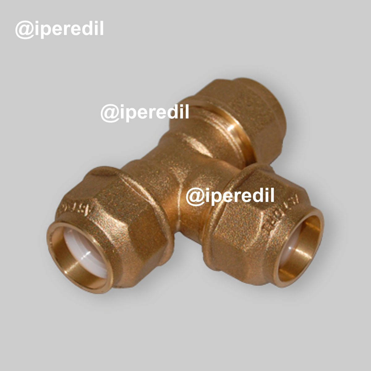 TEE TRIPLO PER POLIETILENE CON ANELLO IN RESINA Ø63x63x63 mm
