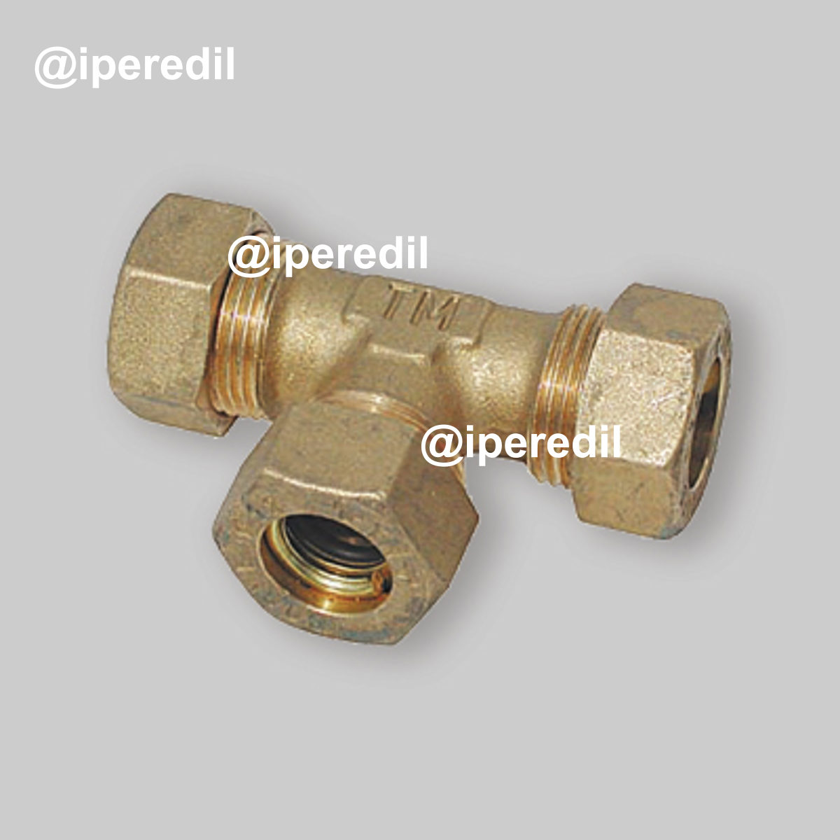 TEE CON 3 DADI A COMPRESSIONE CON O-RING PER TUBO RAME TIEMME Ø10 x Ø10 x Ø10 mm