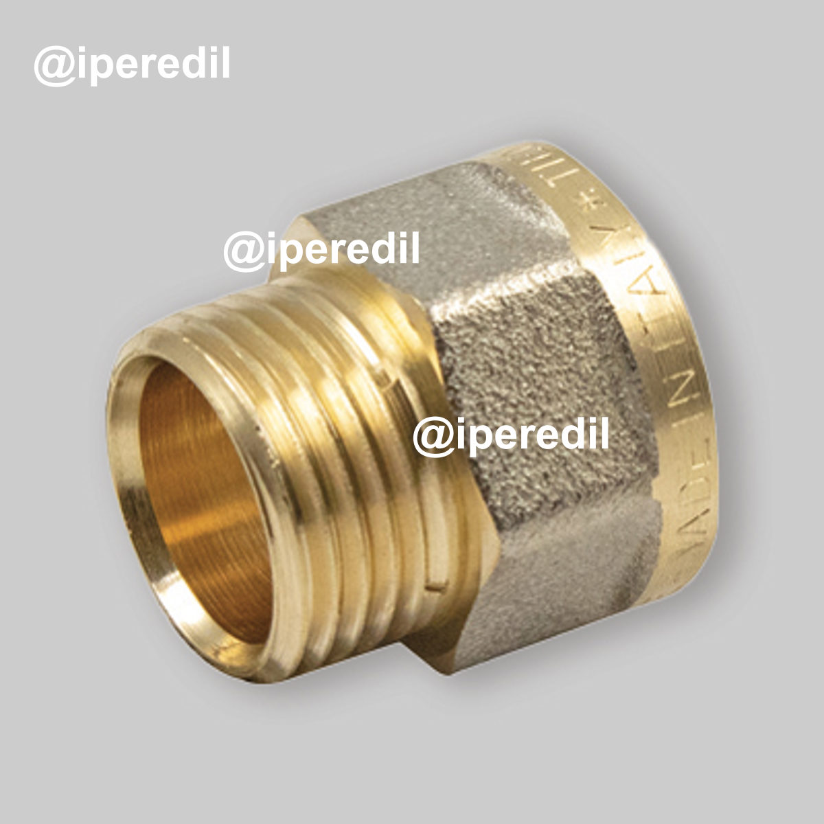 RACCORDO DIRITTO FEMMINA A COMPRESSIONE WATERBLOCK TM 1/2" - 3/4" x Ø18