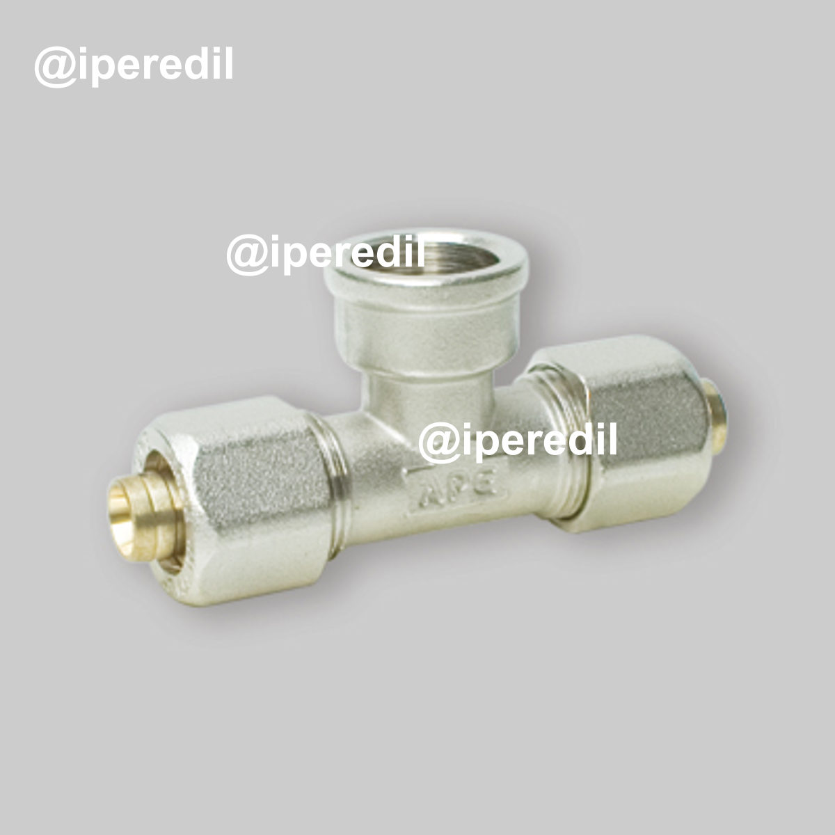 TEE FEMMINA A COMPRESSIONE PER TUBO MULTISTRATO APE Ø16 (2,0) x 1/2"F x Ø16 (2,0)