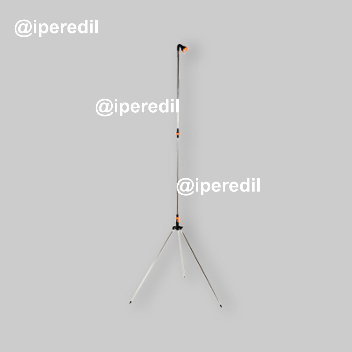 DOCCIA DA GIARDINO treppiedi