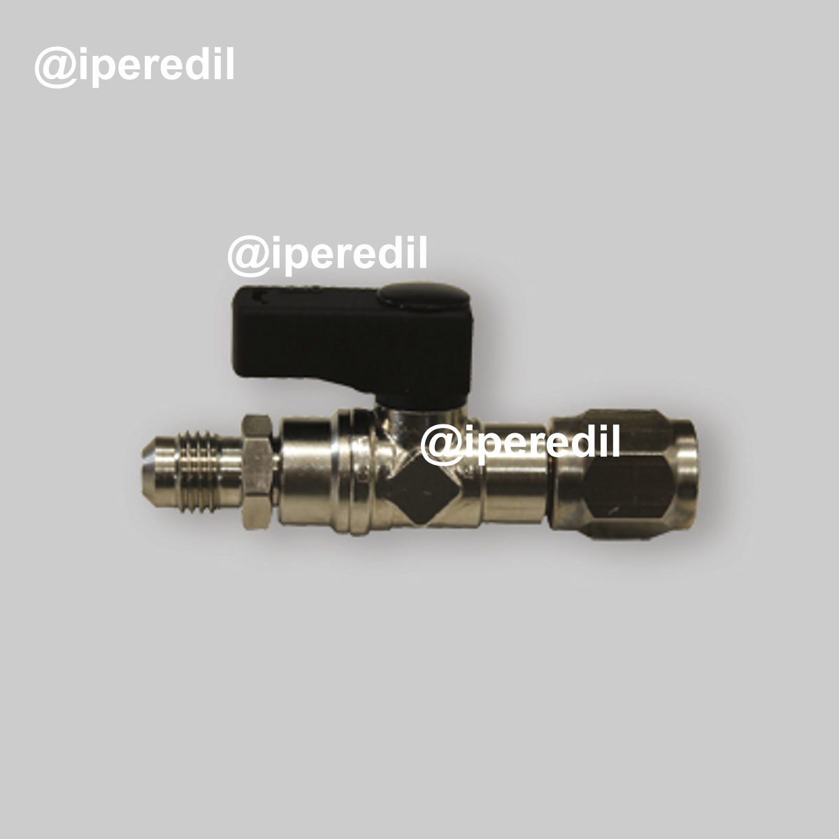 RUBINETTO PER BOMBOLA GAS R32 5/16" Sx x 1/4" M