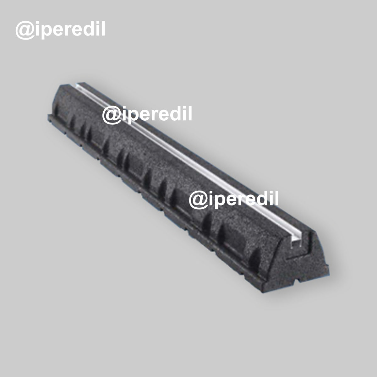 BASE A PAVIMENTO PER POMPE DI CALORE "BROOKLYN" 500 Kg - L600xH95xP150 mm